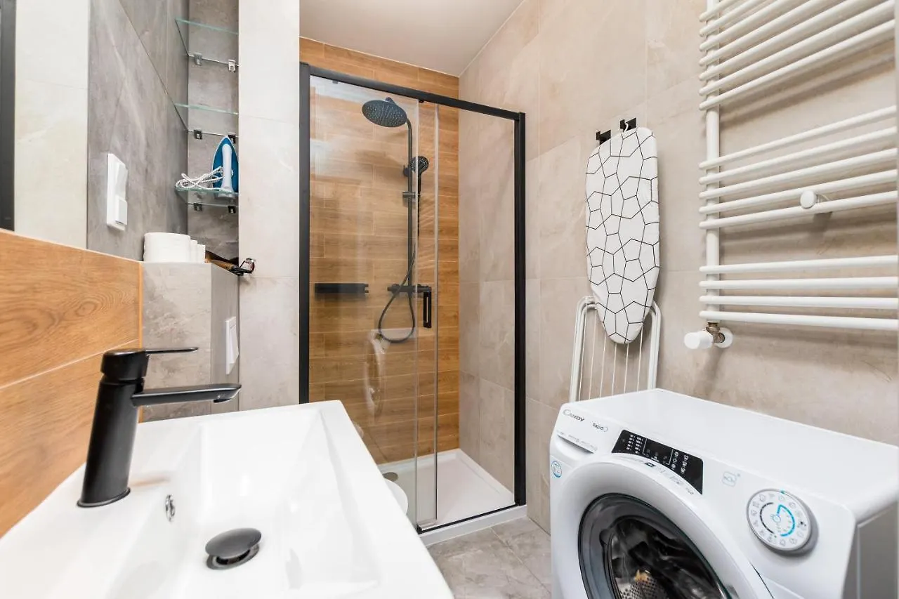 Wiktoryn 6 By Homeprime Warsaw Apartment