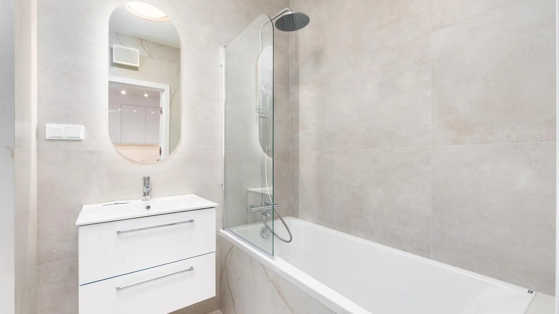 Wiktoryn 6 By Homeprime Warsaw Poland
