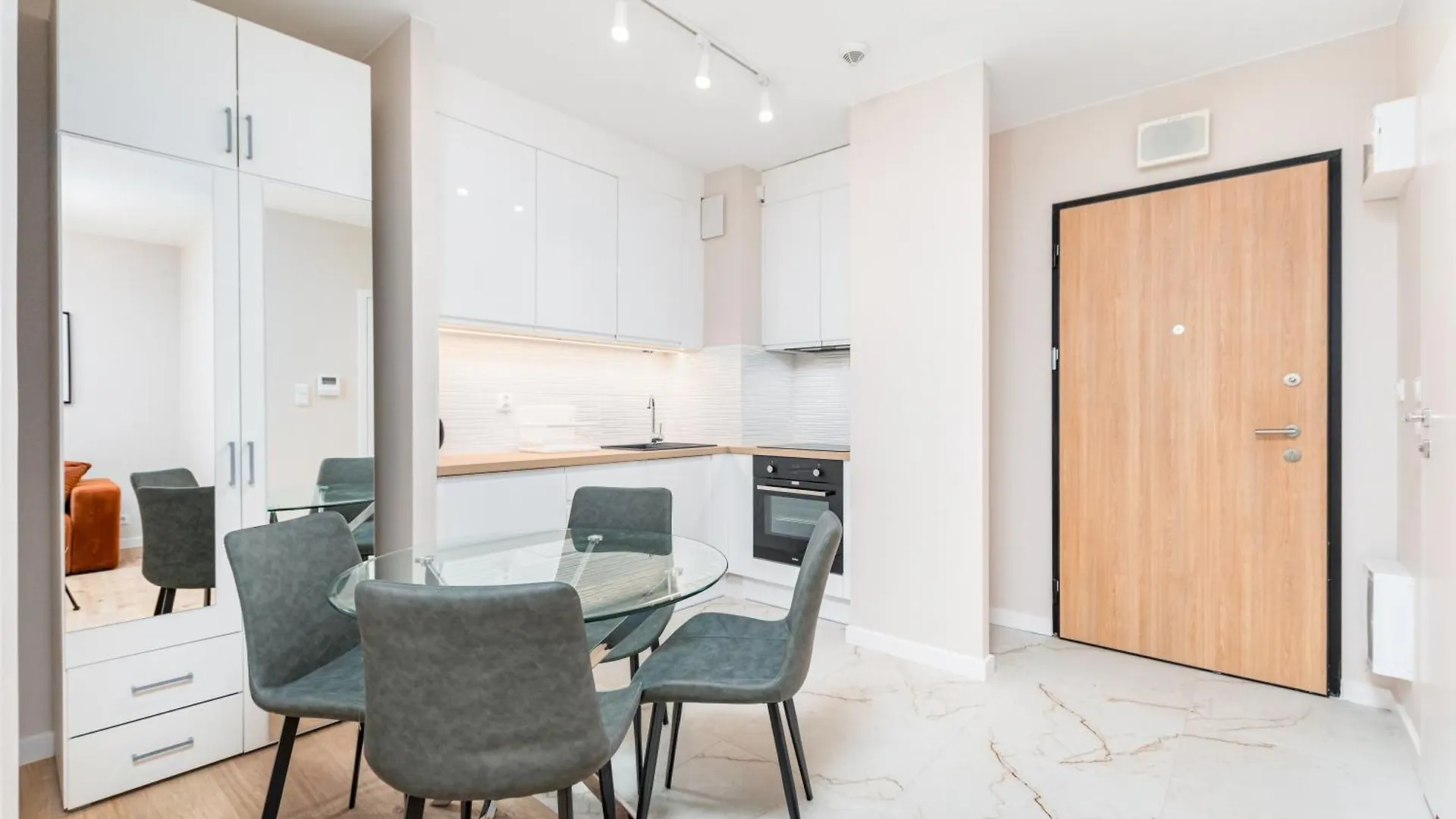 Apartment Wiktoryn 6 By Homeprime Warsaw