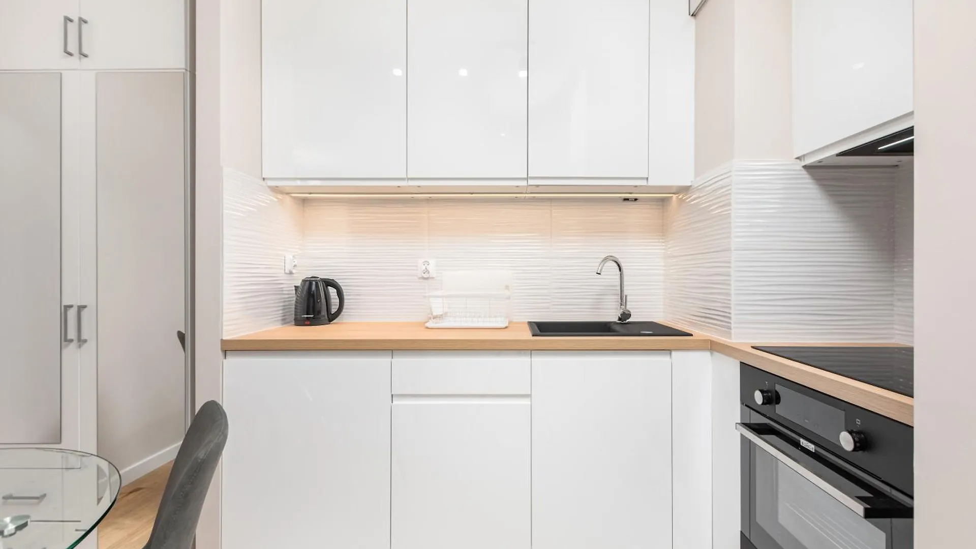 Wiktoryn 6 By Homeprime Warsaw Poland